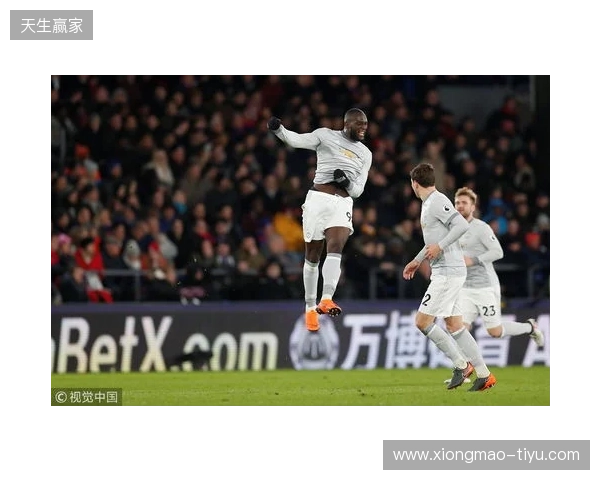 记者:18岁前锋莱西未入选曼联本场名单,阿莫林决定征召舍什科