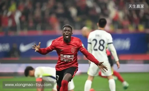 博主：蓉城外援卡隆目前仍处于留队状态，但已不可能随队踢中超