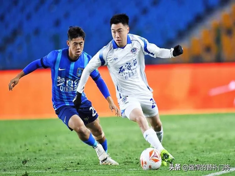 官方：前大连人、广州豹后卫单鹏飞加盟中甲石家庄功夫